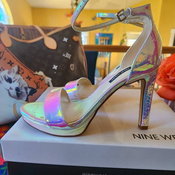 Nine West Edyn 3 in Heeled Sandals sz 7 1/2 Iridescent Croc - Picture 3 of 6